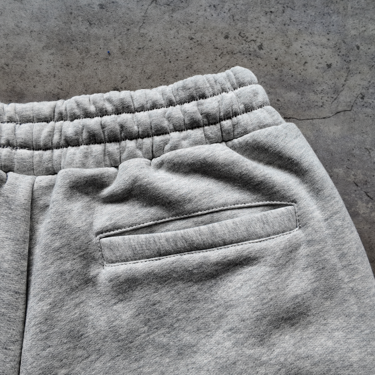 B* STRAIGHT LEG SWEATPANTS - GREY