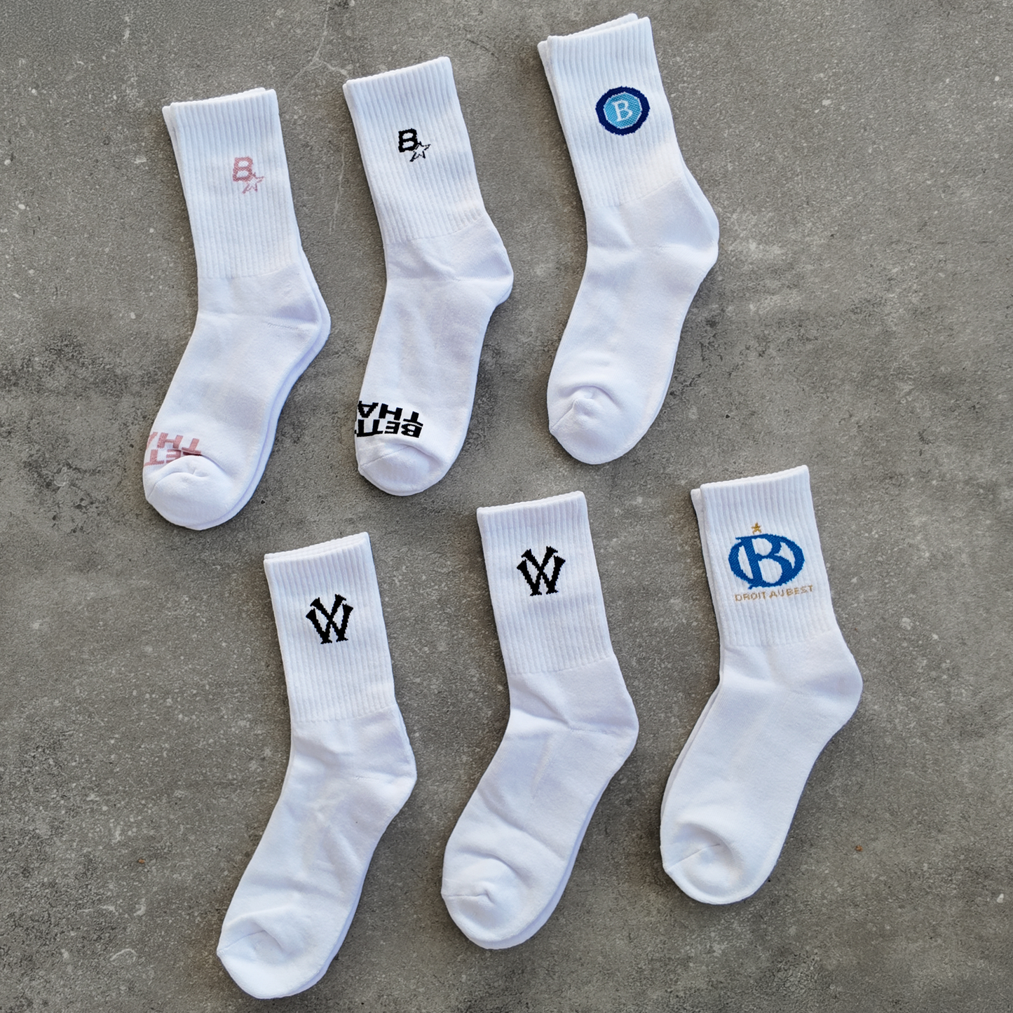 SOCKS - 2 PACK