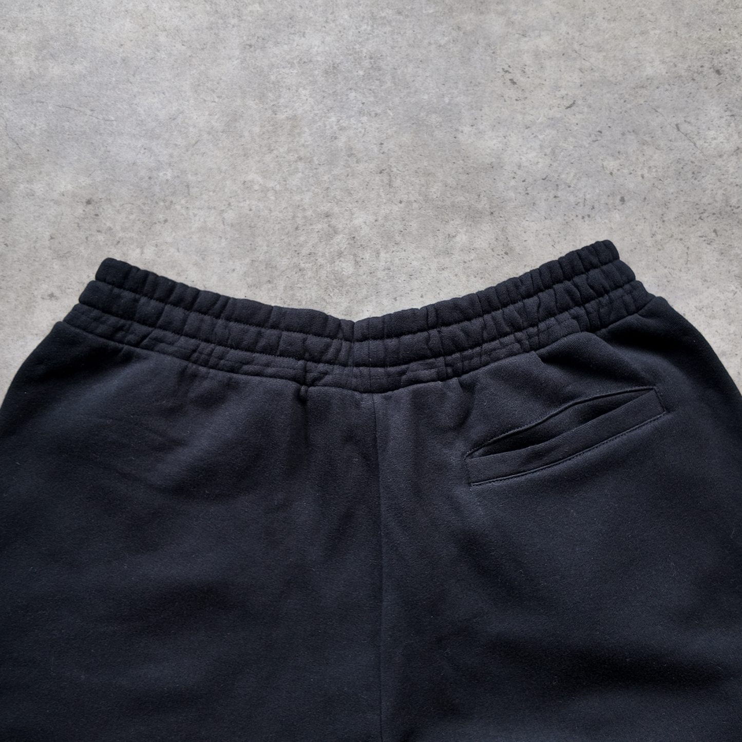 B* STRAIGHT LEG SWEATPANTS - BLACK