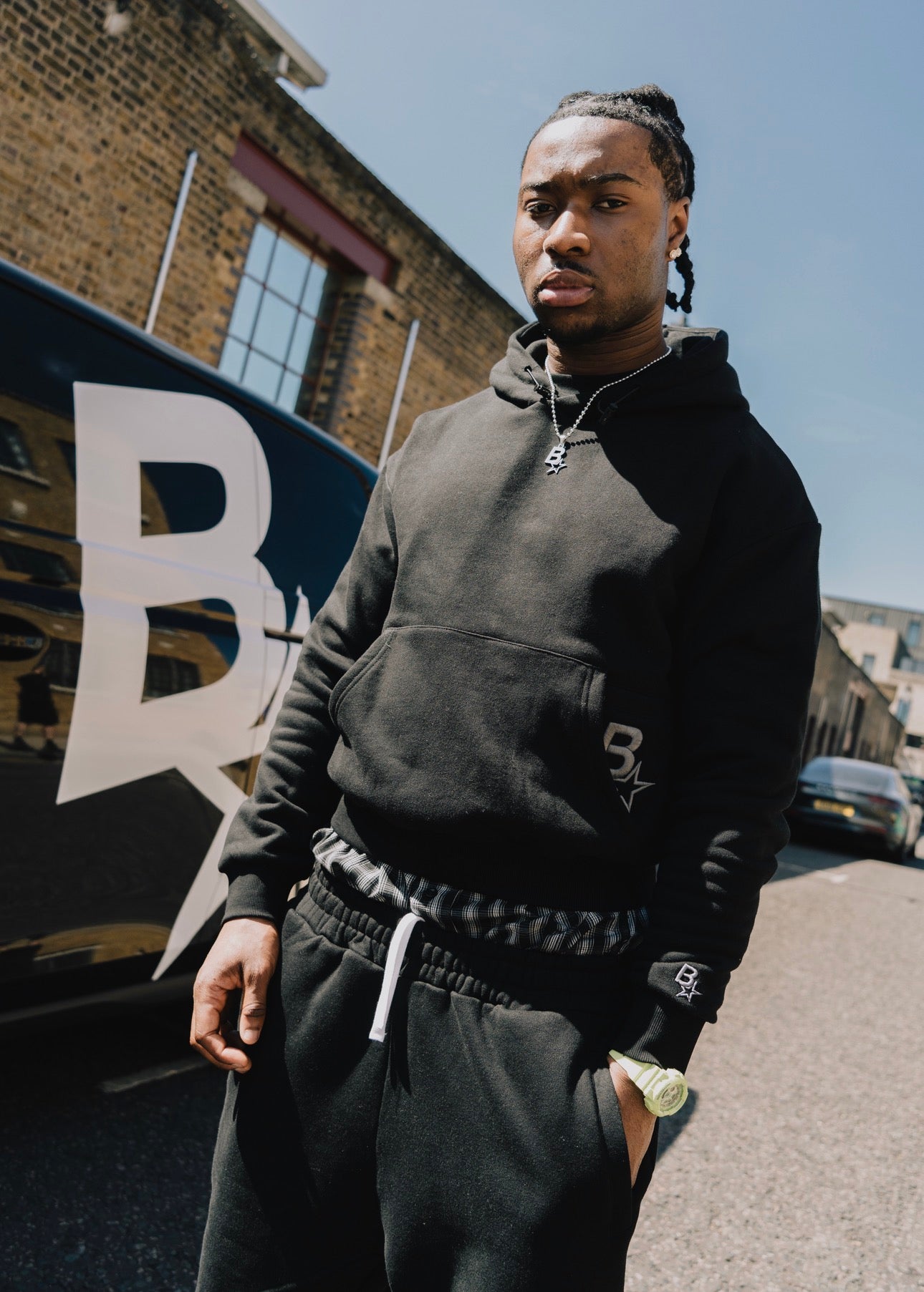 B* PHONE POCKET HOODIE - SHADOW