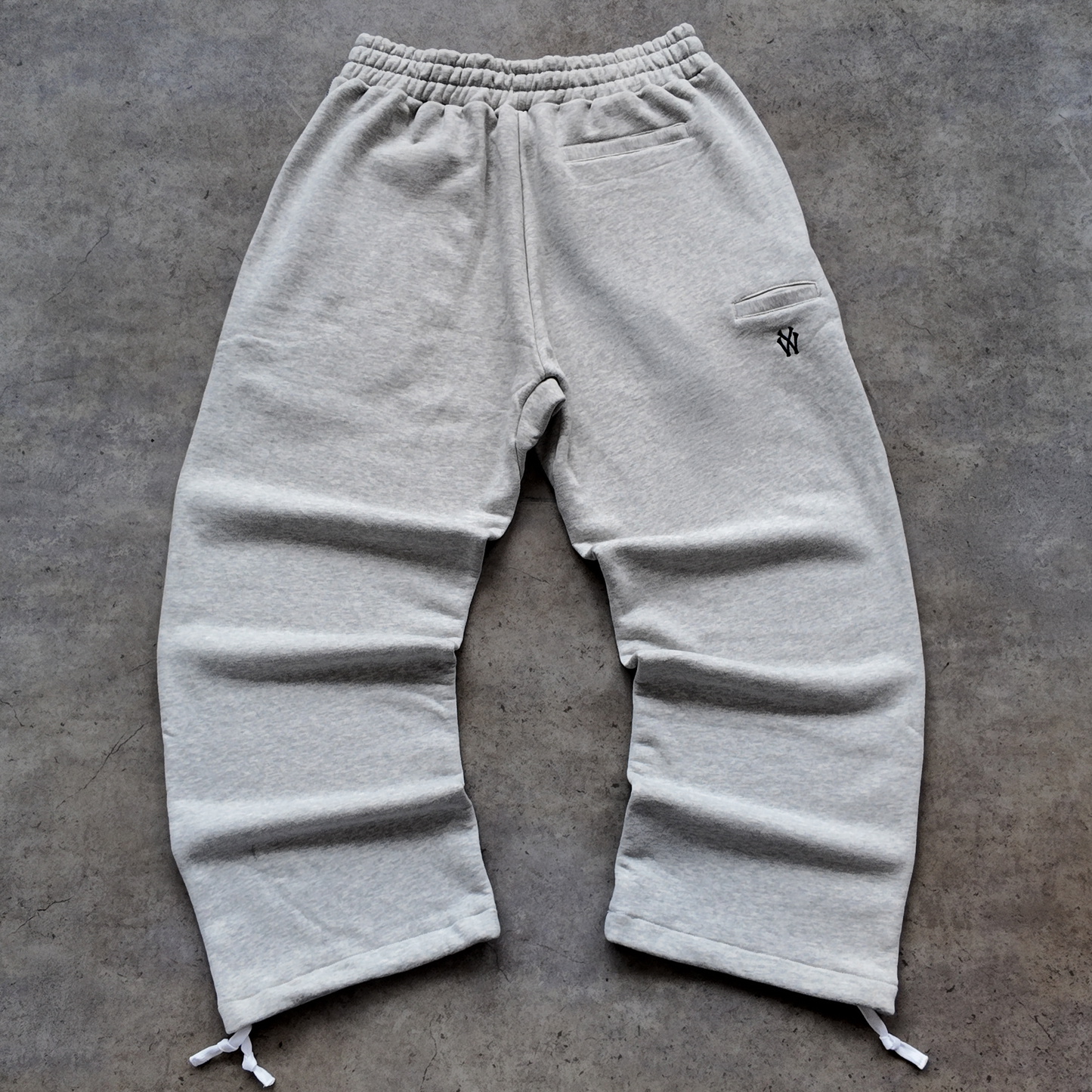 *NEW* WY STRAIGHT LEG SWEATPANTS - GREY