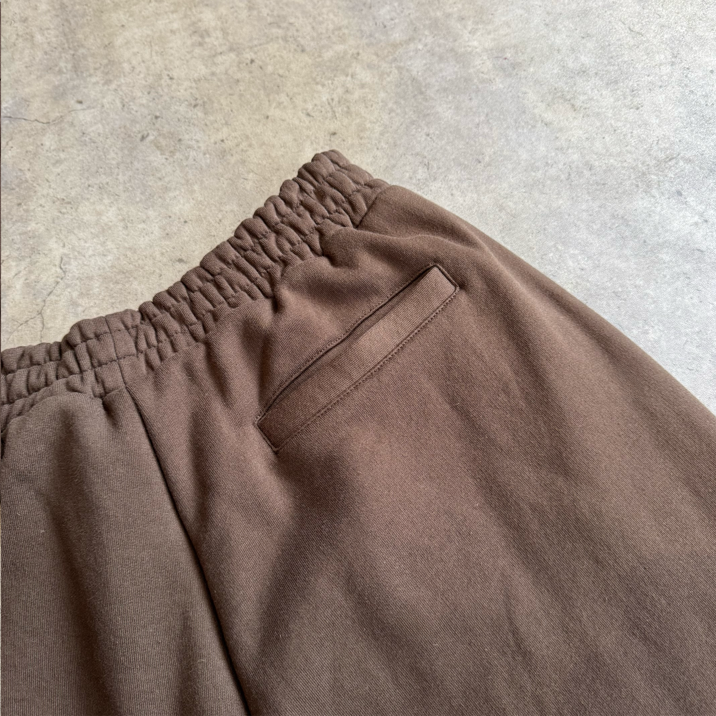 *NEW* 3D B* STRAIGHT LEG SWEATPANTS - BROWN