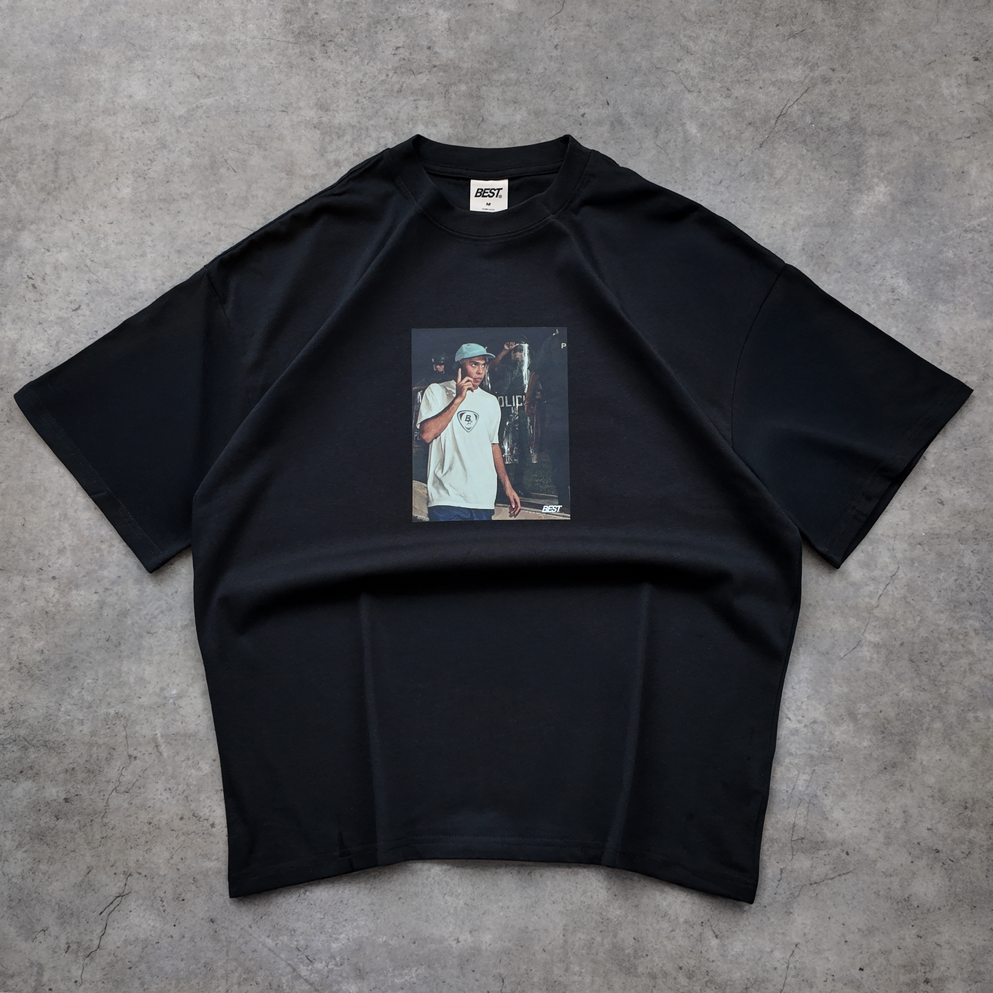 R9 TEE