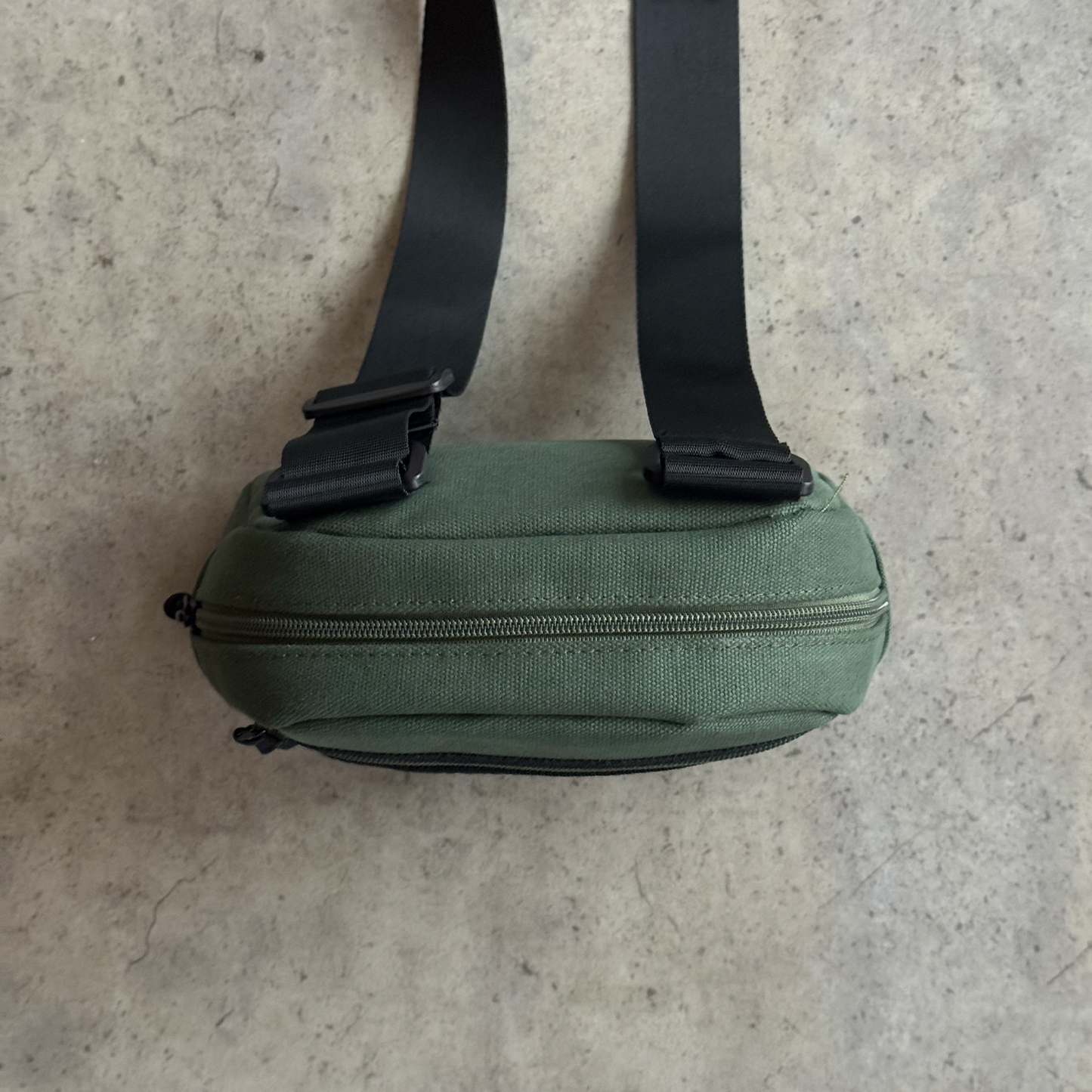 *NEW* B* ESSENTIALS SIDE BAG - KHAKI